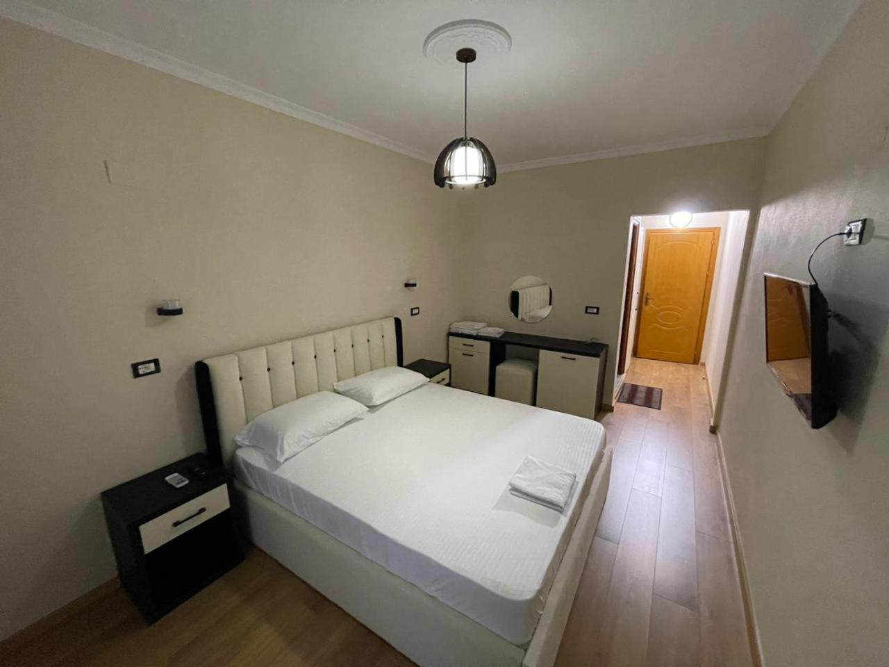 Hotel Belvedere Pogradec Exterior photo